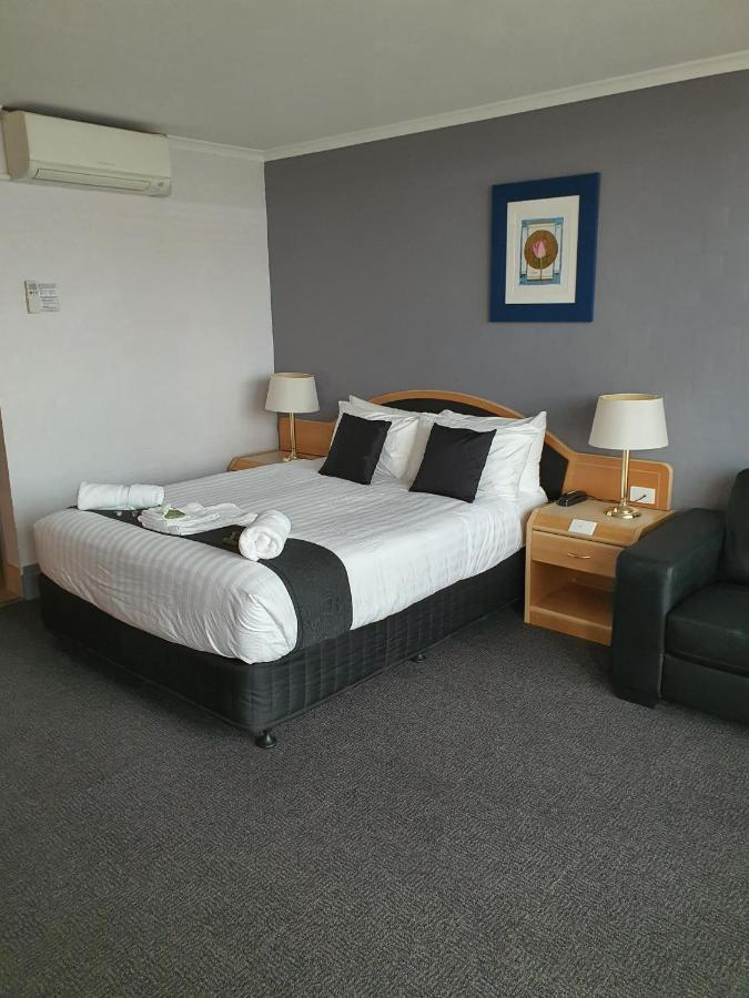 Capital Airport Motel 昆比恩 外观 照片