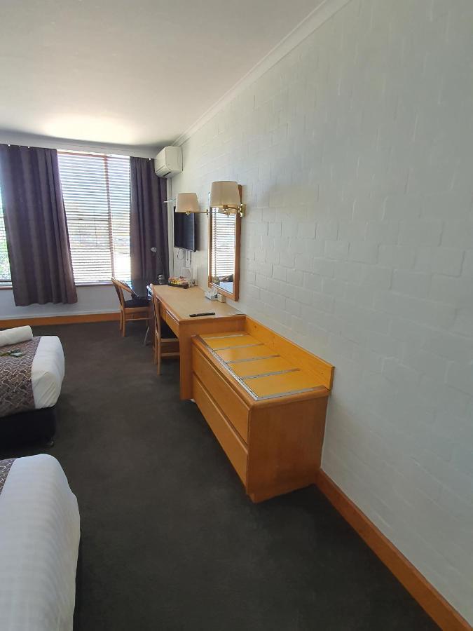 Capital Airport Motel 昆比恩 外观 照片
