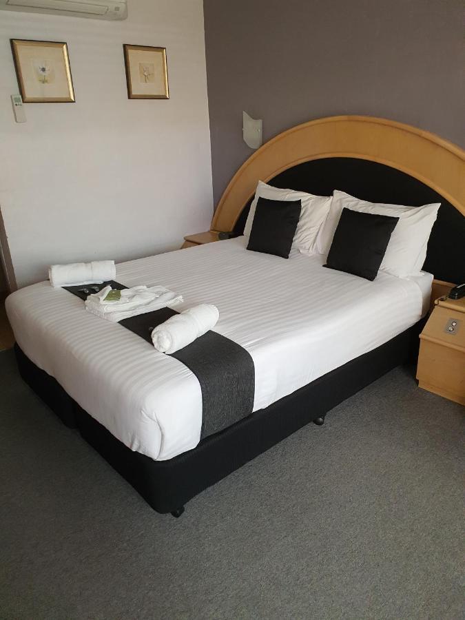 Capital Airport Motel 昆比恩 外观 照片