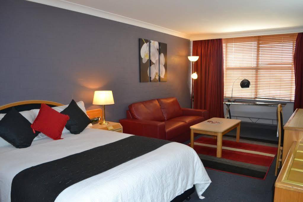 Capital Airport Motel 昆比恩 外观 照片