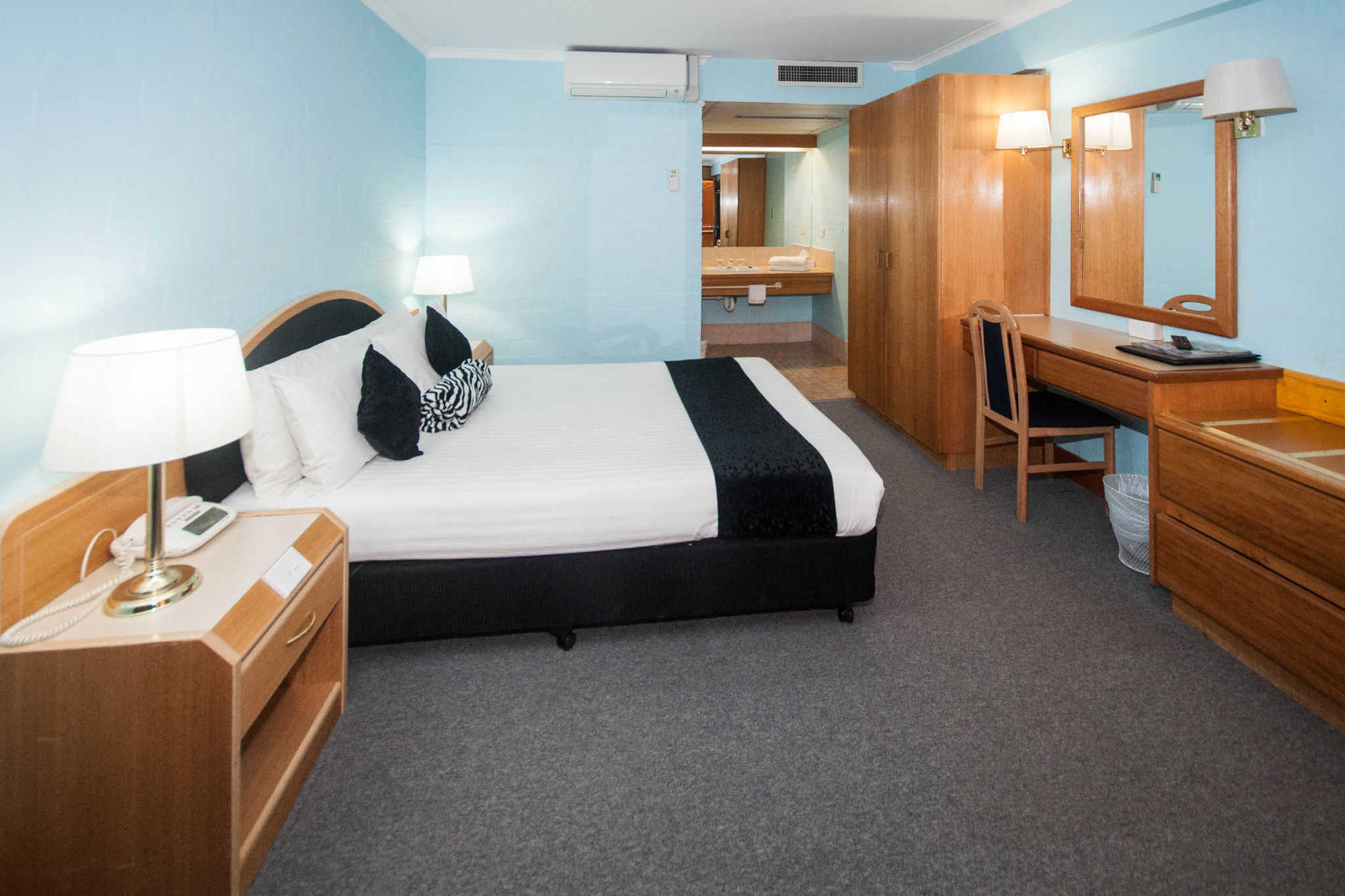 Capital Airport Motel 昆比恩 客房 照片