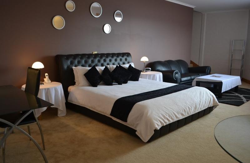 Capital Airport Motel 昆比恩 外观 照片